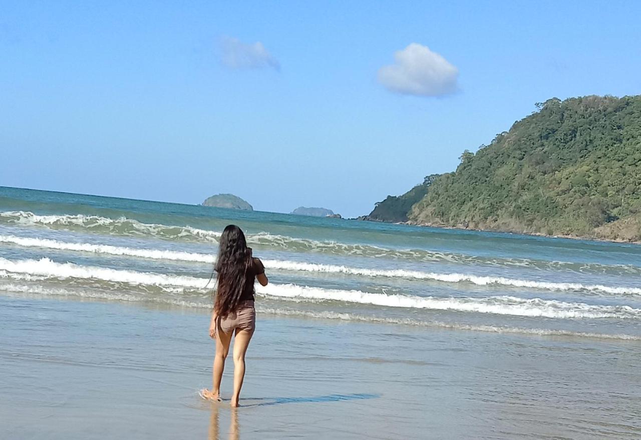 Bucana Beachfront Guesthouse El Nido Esterno foto