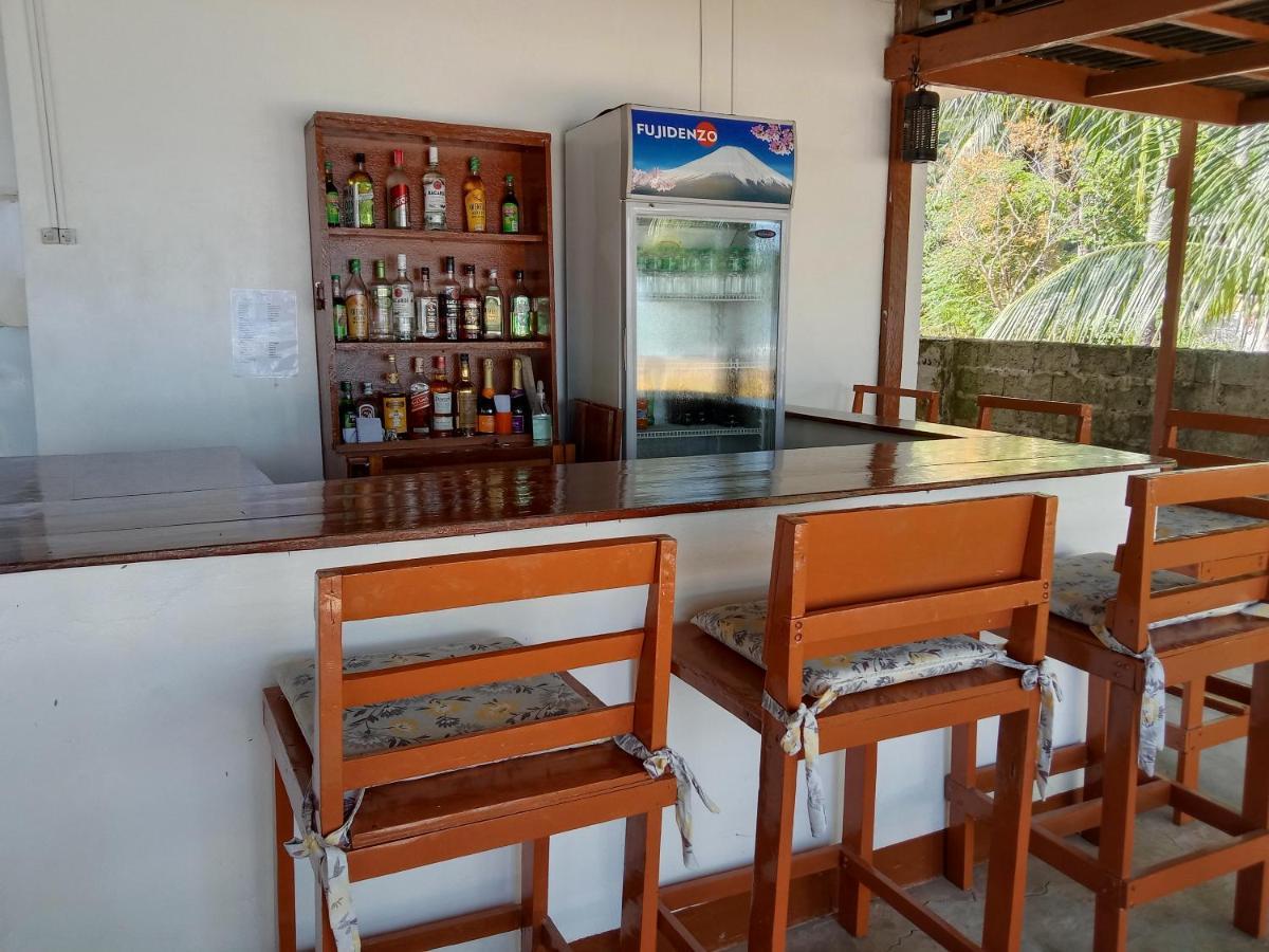 Bucana Beachfront Guesthouse El Nido Esterno foto