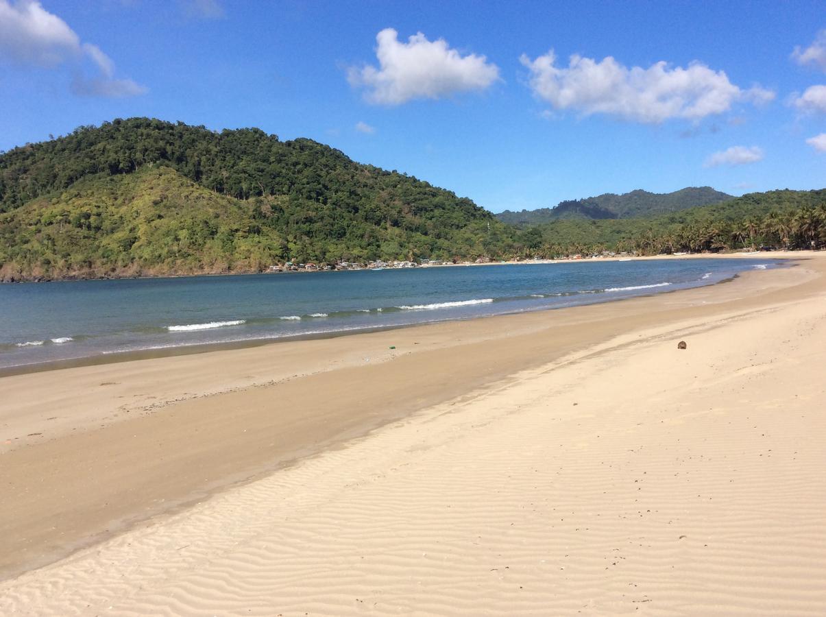 Bucana Beachfront Guesthouse El Nido Esterno foto